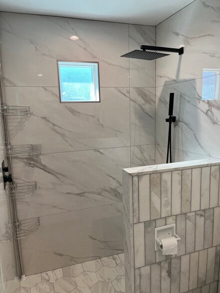 Modern Stone Shower - 3231 Magnolia Ave