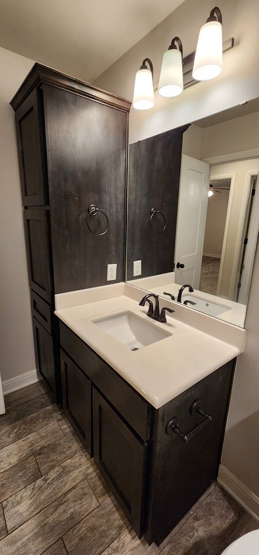 Building Photo - Gorgeous 3 bed/2 bath in Trimmier Estates ...