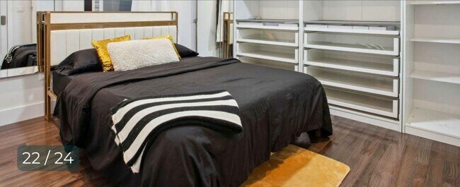 Building Photo - 65 Corbin Ave