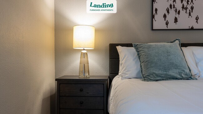 Building Photo - 1500 E Riverside Dr