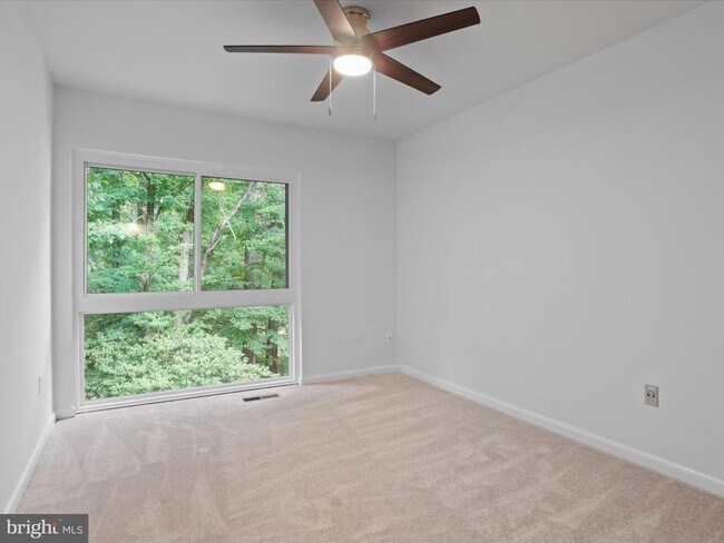 Building Photo - 11645 Newbridge Ct
