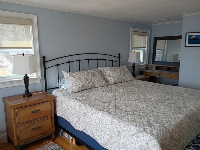 Building Photo - 39 Harbor St