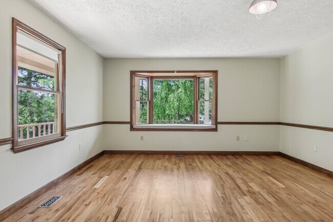 Building Photo - 11 Timothy Ln