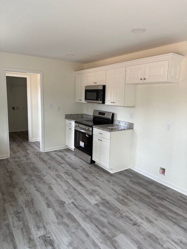 Building Photo - Brand New Build!