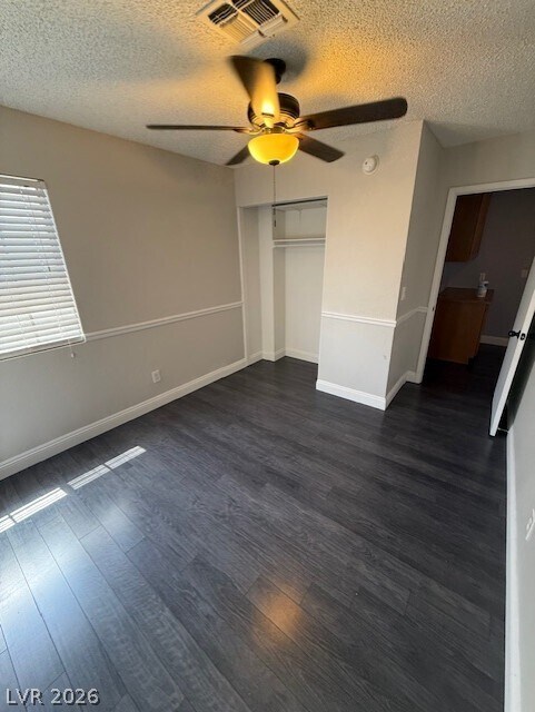 Building Photo - 8383 Brad Oaks Cir