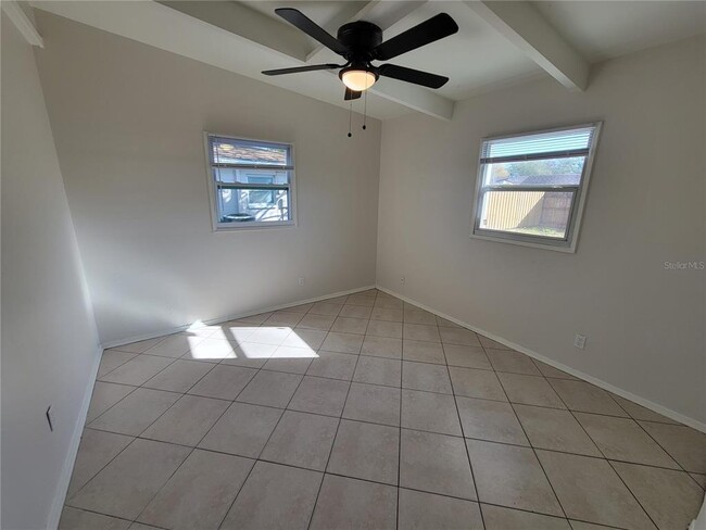 Building Photo - 1212 Windermere Way
