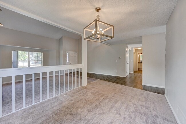 Building Photo - $2,800 - 3 Bed. 2.5 Bath Home with AC, Lof...