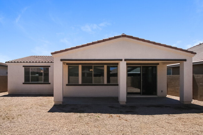 Building Photo - 22460 E Via Del Rancho Rd