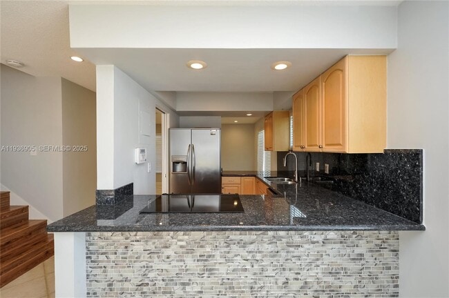 Building Photo - 5400 N Ocean Blvd