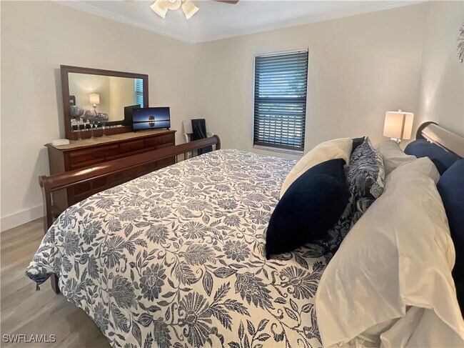 Building Photo - 600 Neapolitan Way