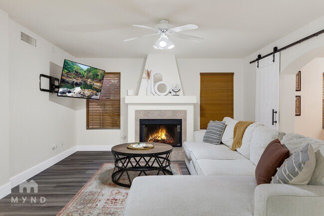 Building Photo - 3808 N Sawtooth Cir