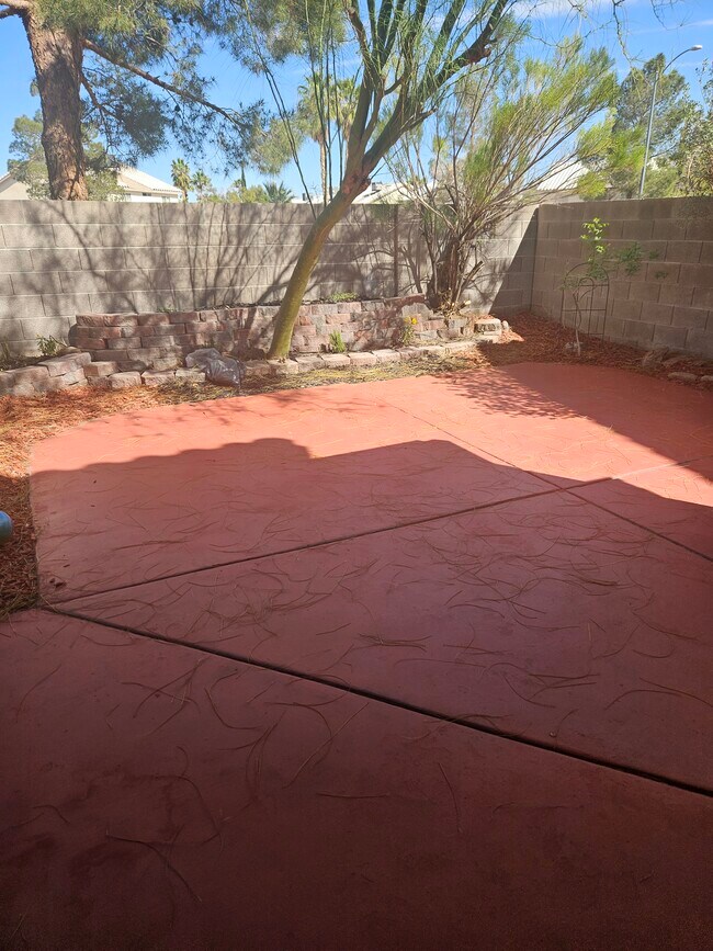 Building Photo - 6102 Hillside Bloom Ct