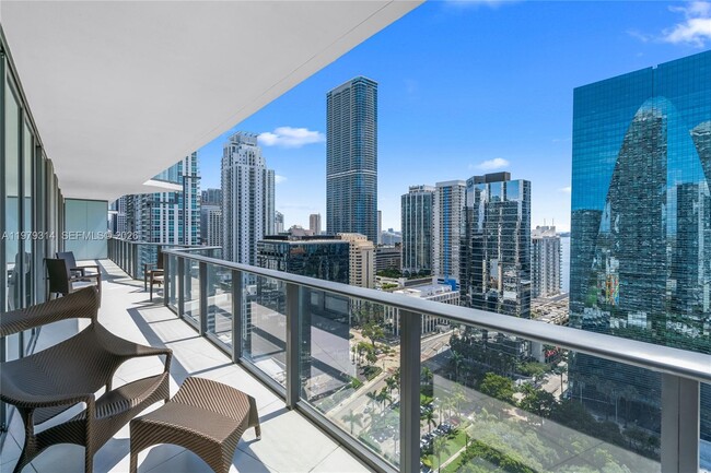 Building Photo - 1300 S Miami Ave