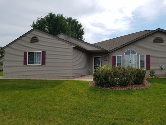 Primary Photo - One level living in this end unit townhome!