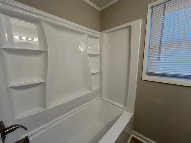 Building Photo - Four Bedroom Rincon Home on Three Acres