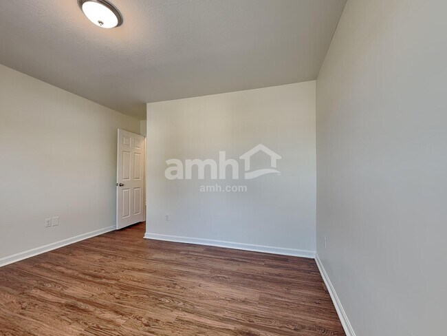 Building Photo - 1067 Carrington Pl