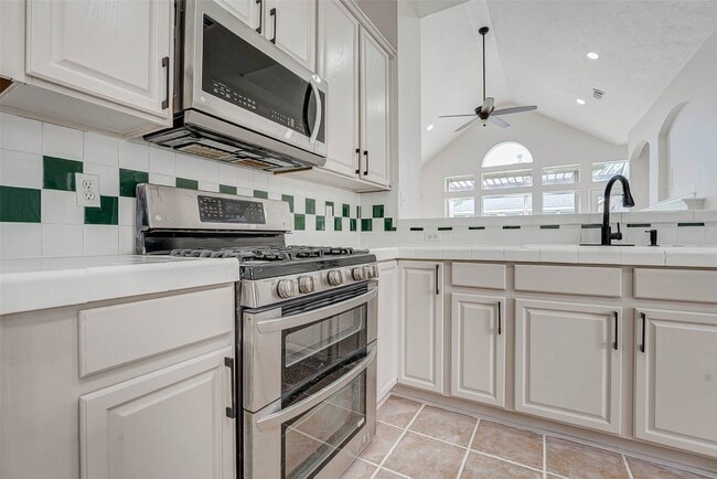 Building Photo - 10615 Indian Paintbrush Ln