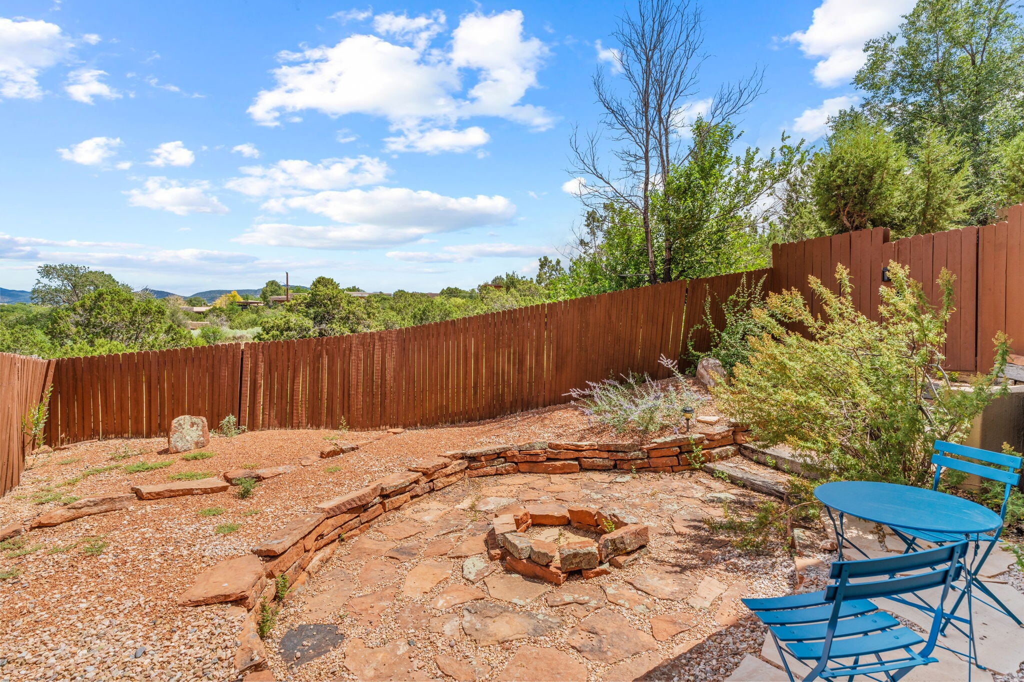 Building Photo - 2132 Ridgeview Cir