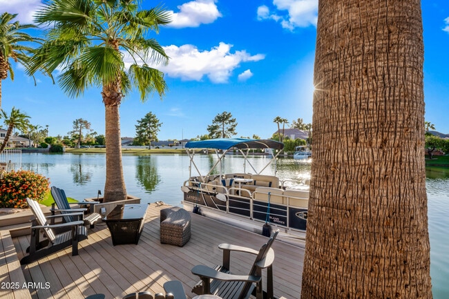 Building Photo - 1817 E Willow Tree Ct