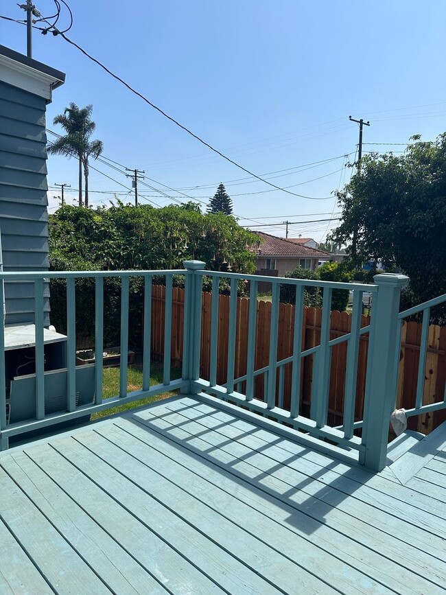 Building Photo - Downtown Craftsman - Live/Work - Zoned Mix...