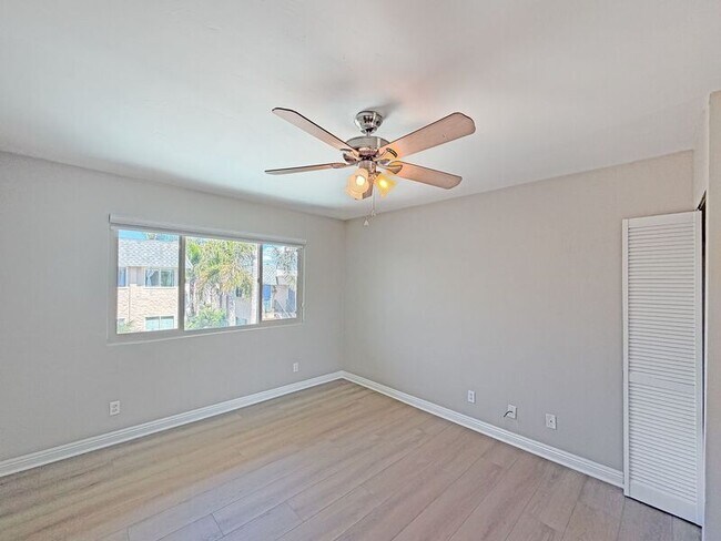 Building Photo - 5075 Narragansett Ave