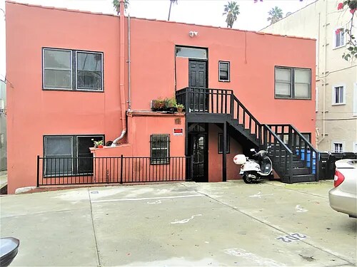 Building Photo - 121 N New Hampshire Ave