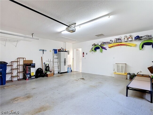 Building Photo - 14700 Escalante Way