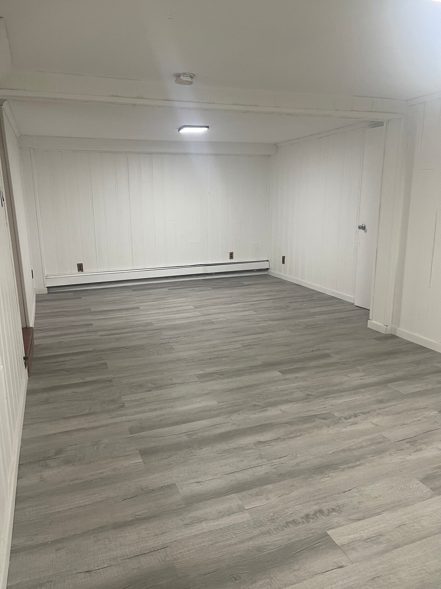 Room 2 - 13367 Hook Creek Blvd