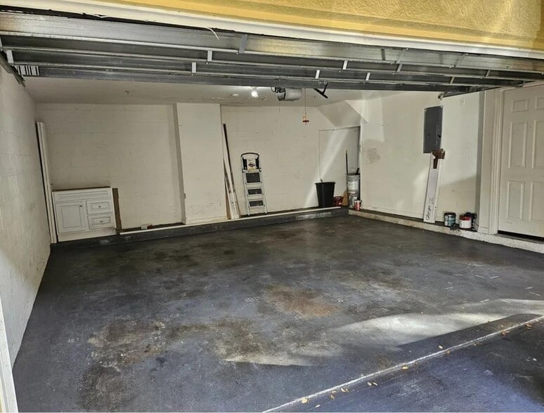 Building Photo - 2638 Legacy Villas Dr