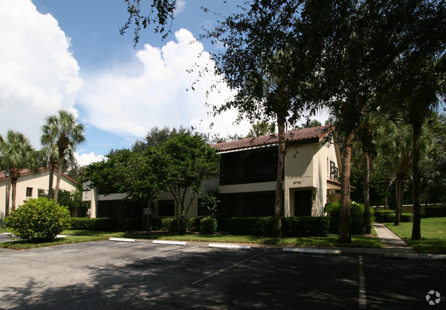 Building Photo - The Gardens at Palm Aire