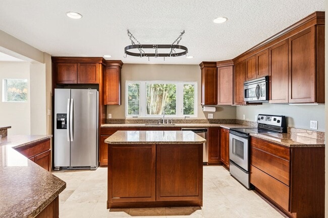 Building Photo - Remodeled Conway Home in Lake Access Commu...