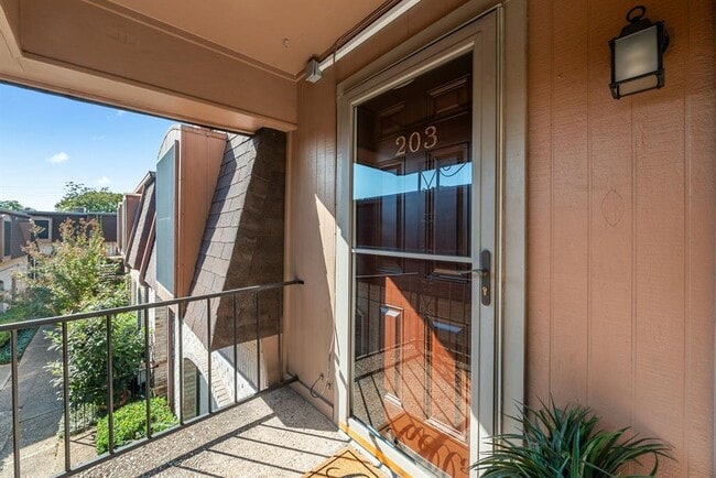 Building Photo - 7801 Shoal Creek Blvd