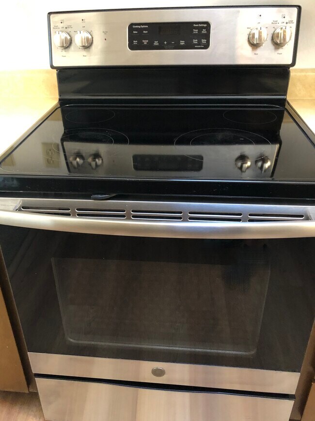 Stove - 2405 Deer Tree Ct
