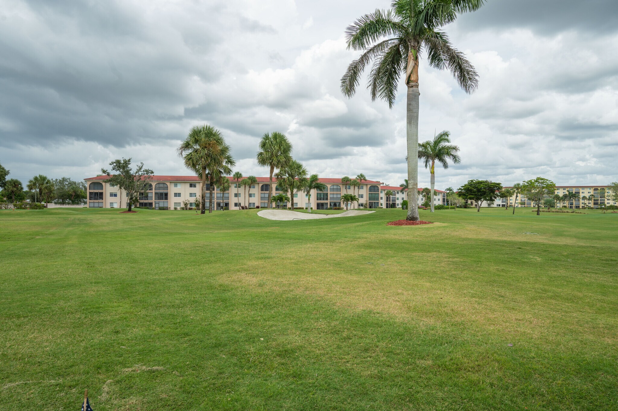 Building Photo - 5 High Point Cir W