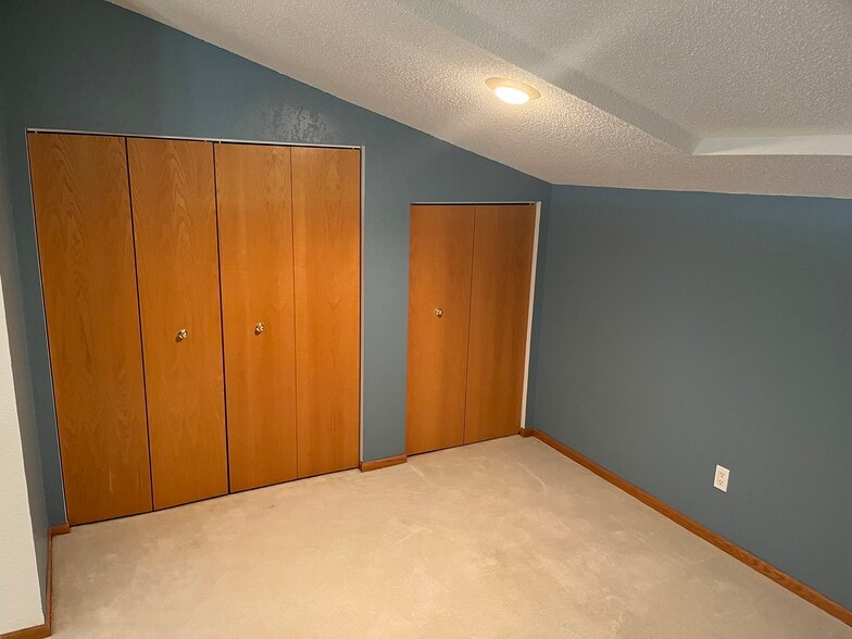 Loft View 1 - 703 E Tin St