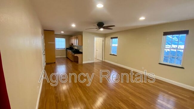 Building Photo - 575 N Kalaheo Ave