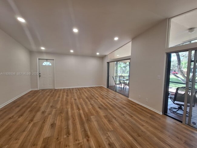 Building Photo - 22295 Timberly Dr