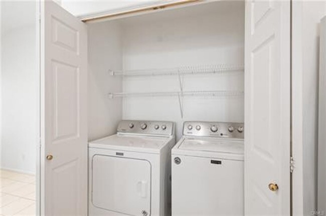 Building Photo - Freshly Renovated | Single-Level with VIEW...