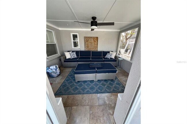 Building Photo - 345 Avenida Leona