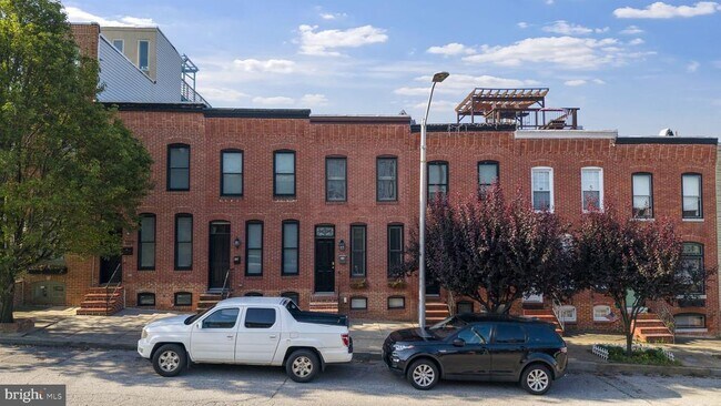 Building Photo - 3215 Fleet St