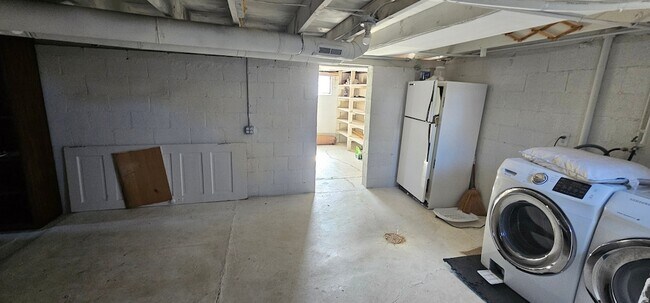 Building Photo - 2133 W 3500 N
