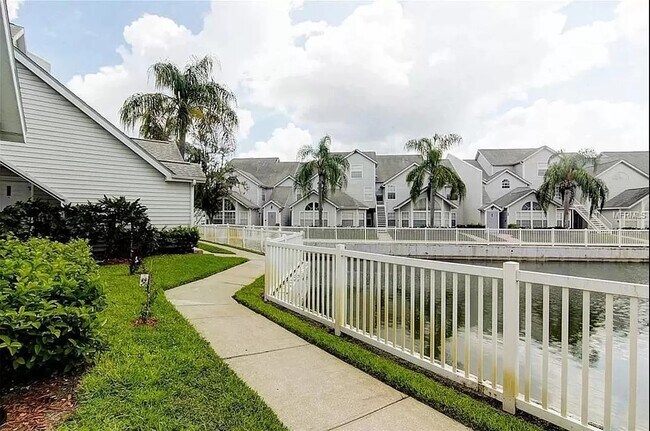 Building Photo - 12233 Armenia Gables Cir