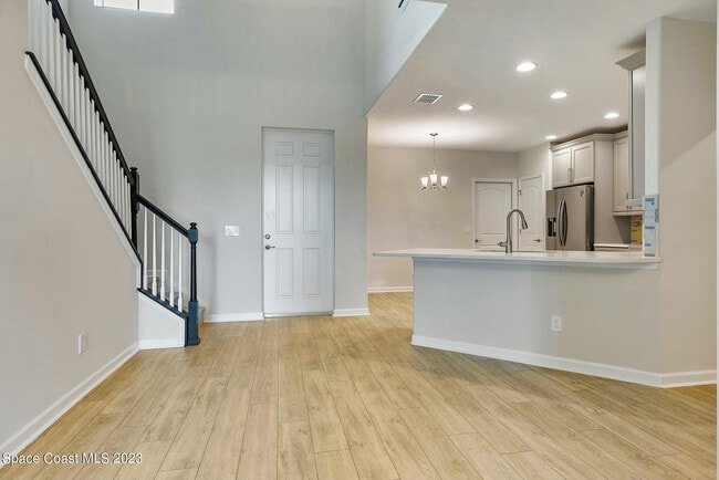 Building Photo - 59 Montecito Dr