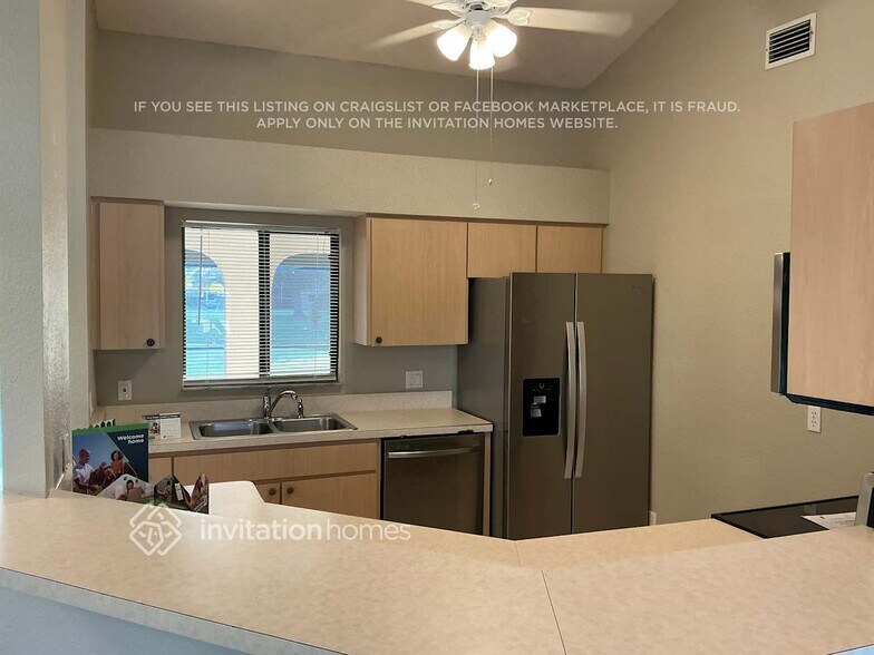 Building Photo - 209 Uruguay Dr