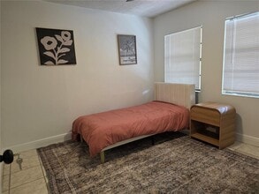Building Photo - 3422 W Idlewild Ave