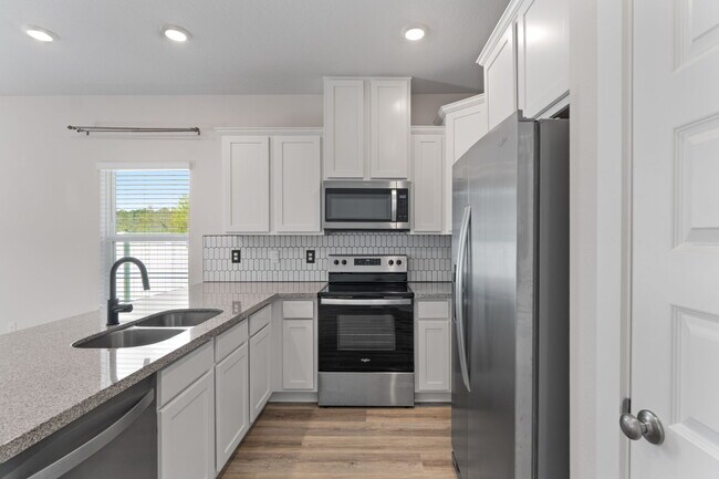 Building Photo - 9483 Nature Crk Cir