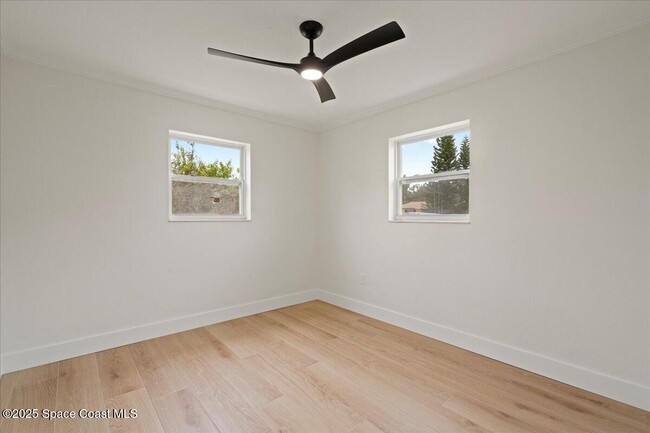 Building Photo - 301 W Rutgers St