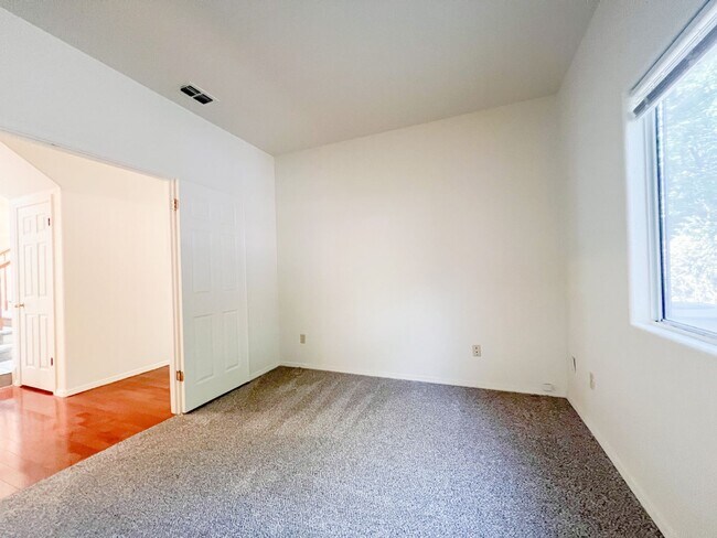 Building Photo - 8330 Sea Island Ct