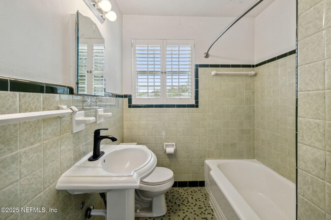 Building Photo - 8056 Catawba Dr