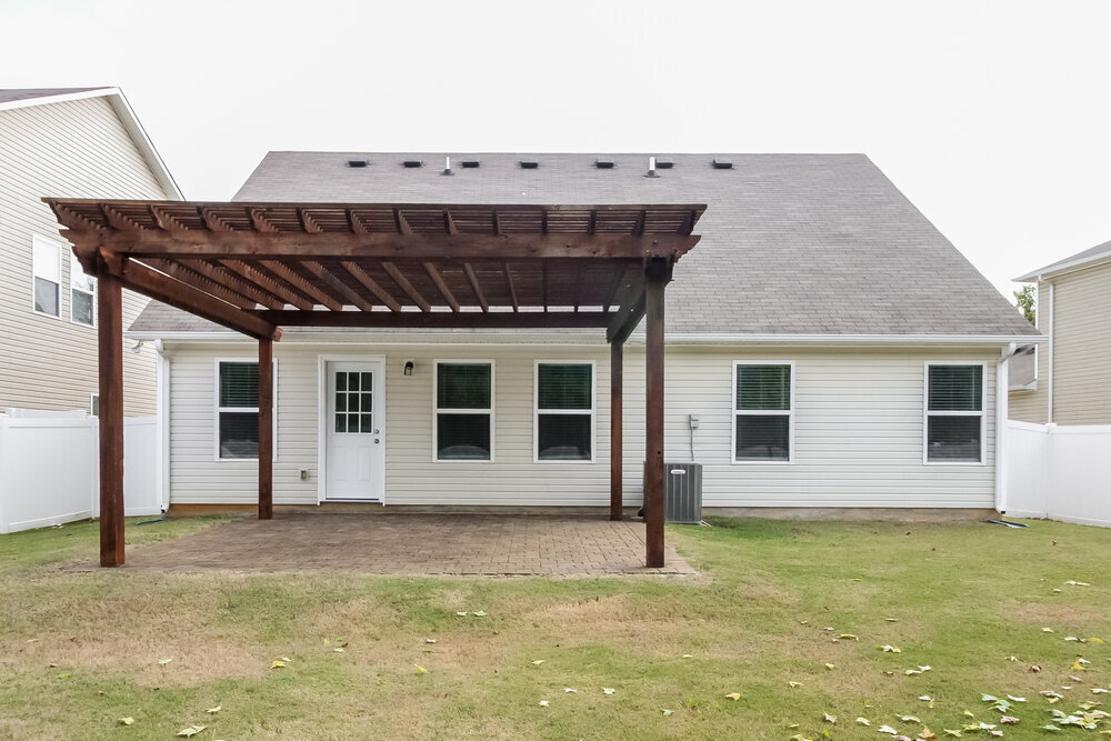 Building Photo - 813 Creek Oak Dr